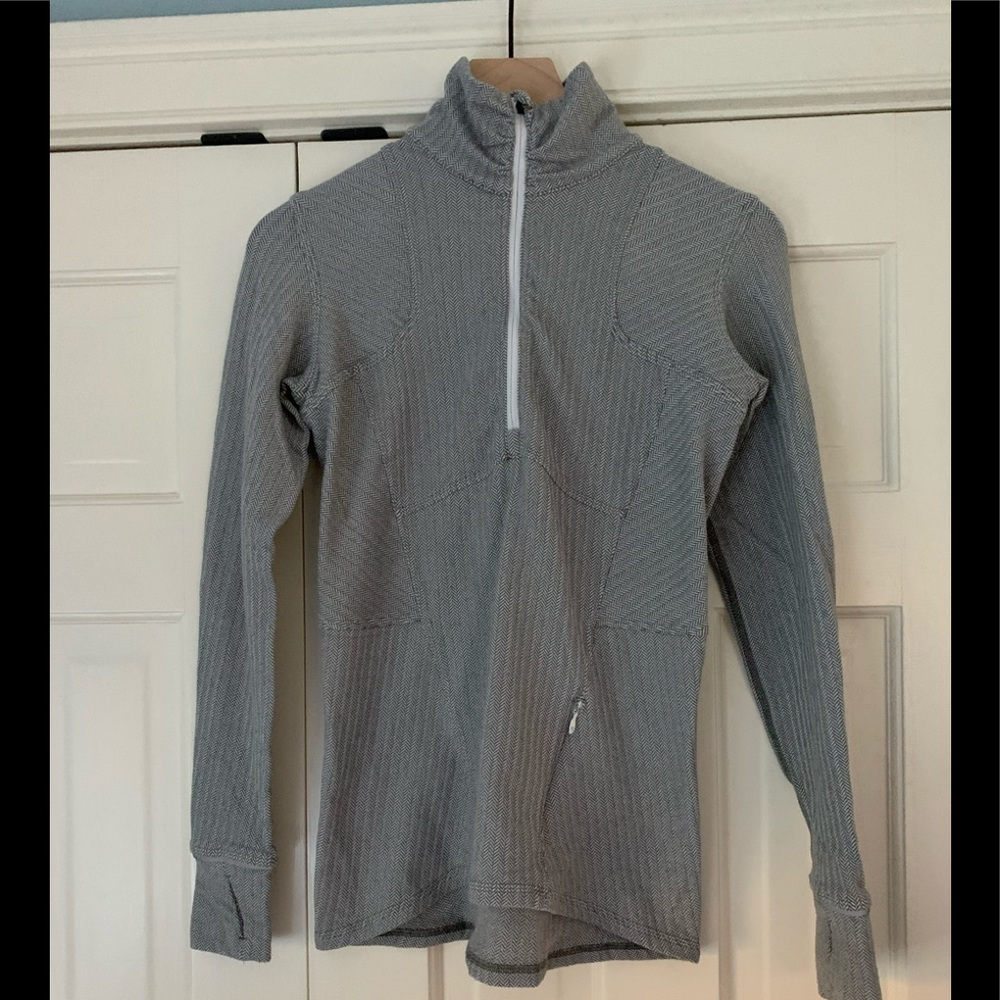 Lululemon gray running half zip pullover size 6